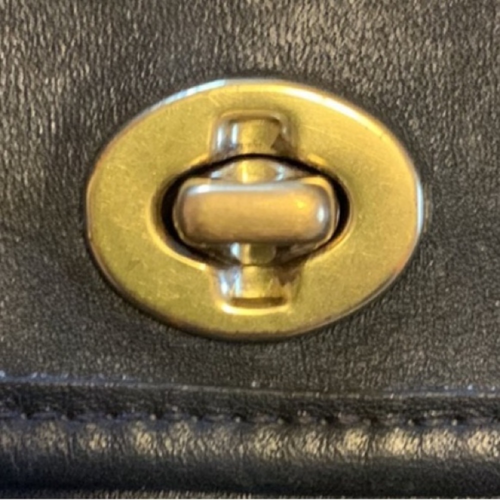 Vintage Coach Mini Bag in BLACK with brass hardware - Picture 8 of 10